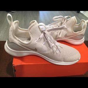nike free tr8 champagne